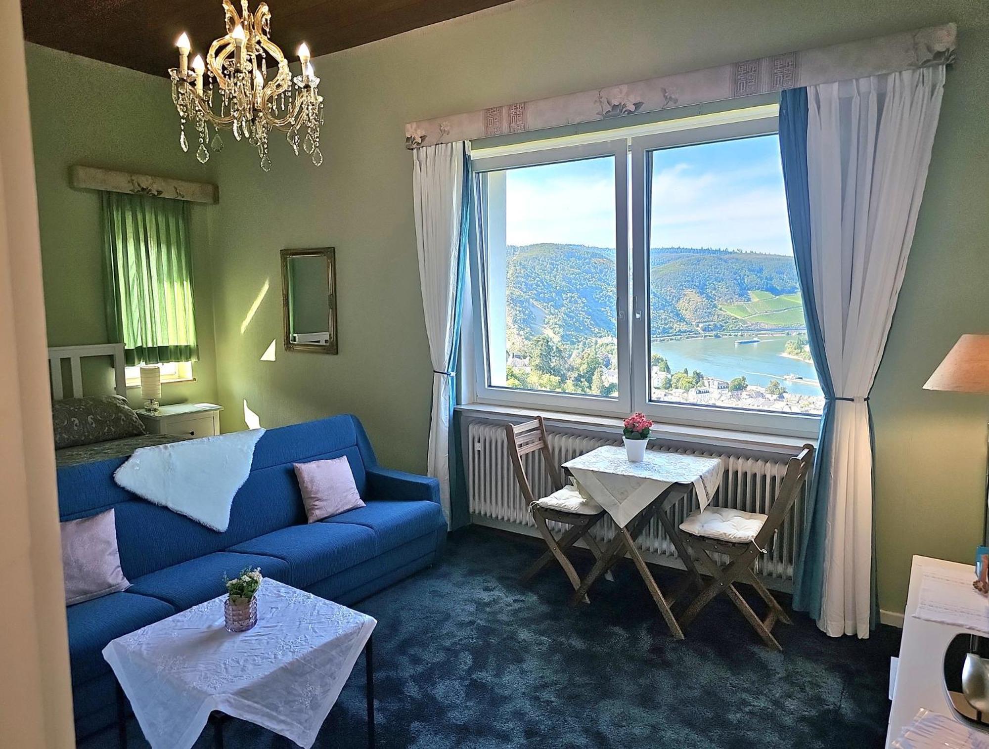 Little Rhineview Chateau Ug บอพพาร์ด ภายนอก รูปภาพ